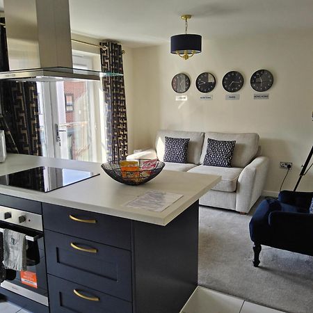 5 Star Luxury Small Cosy House With Lake View Doncaster Exterior foto